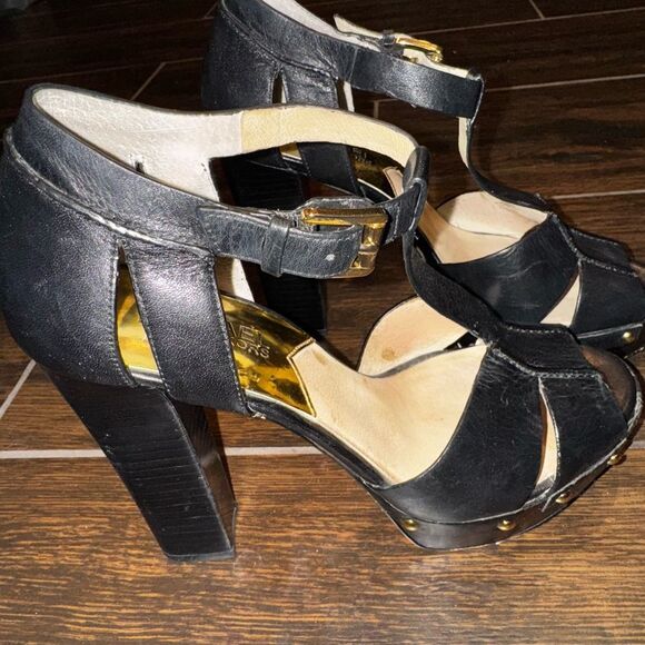 MICHAEL KORS✨ Leather Platform Heels – Size 8.5 - Picture 2 of 10